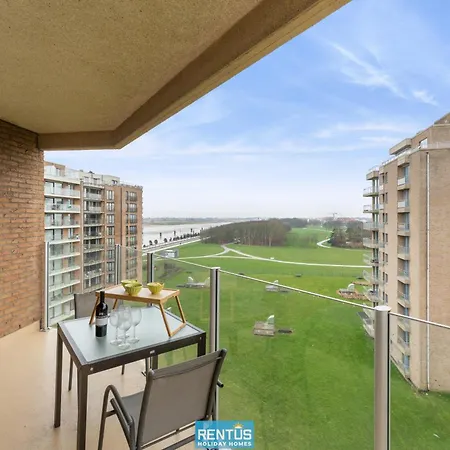Apartment Optimist - With Sea View And Garage *